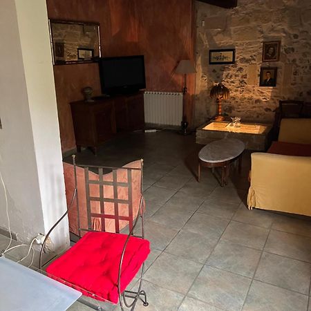 La Maison Sur La Place Aigues-Mortes Exterior photo